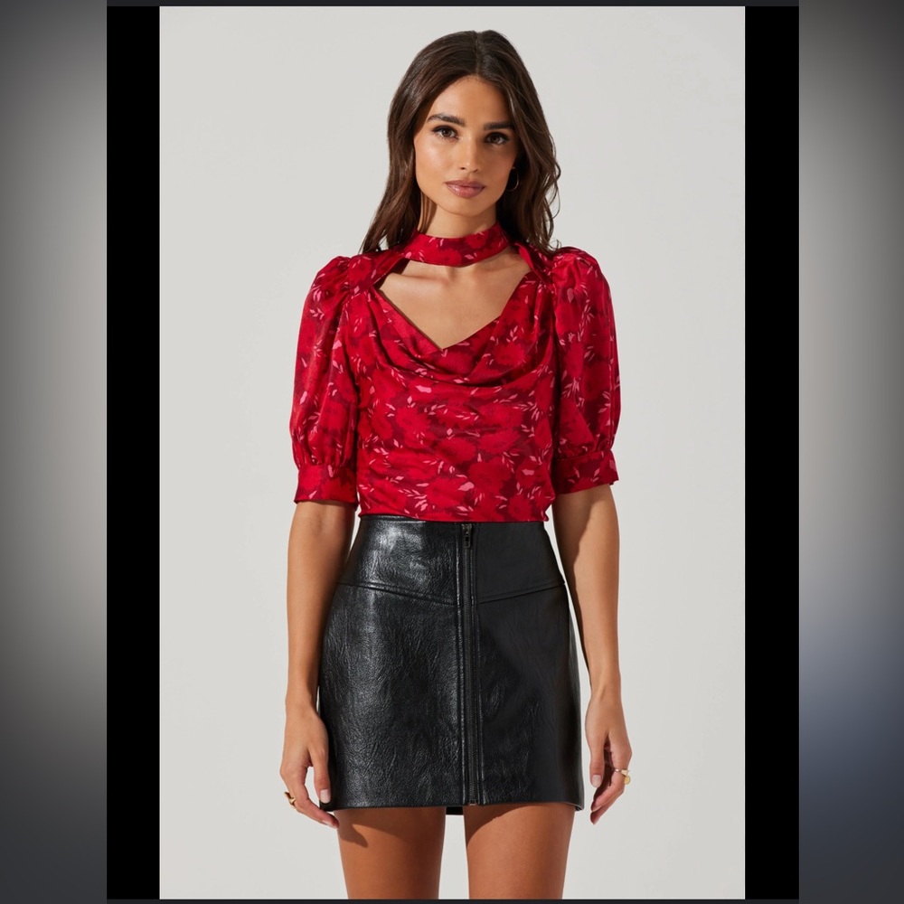 ASTR the label Floral Mock Neck Cowl Drape Top